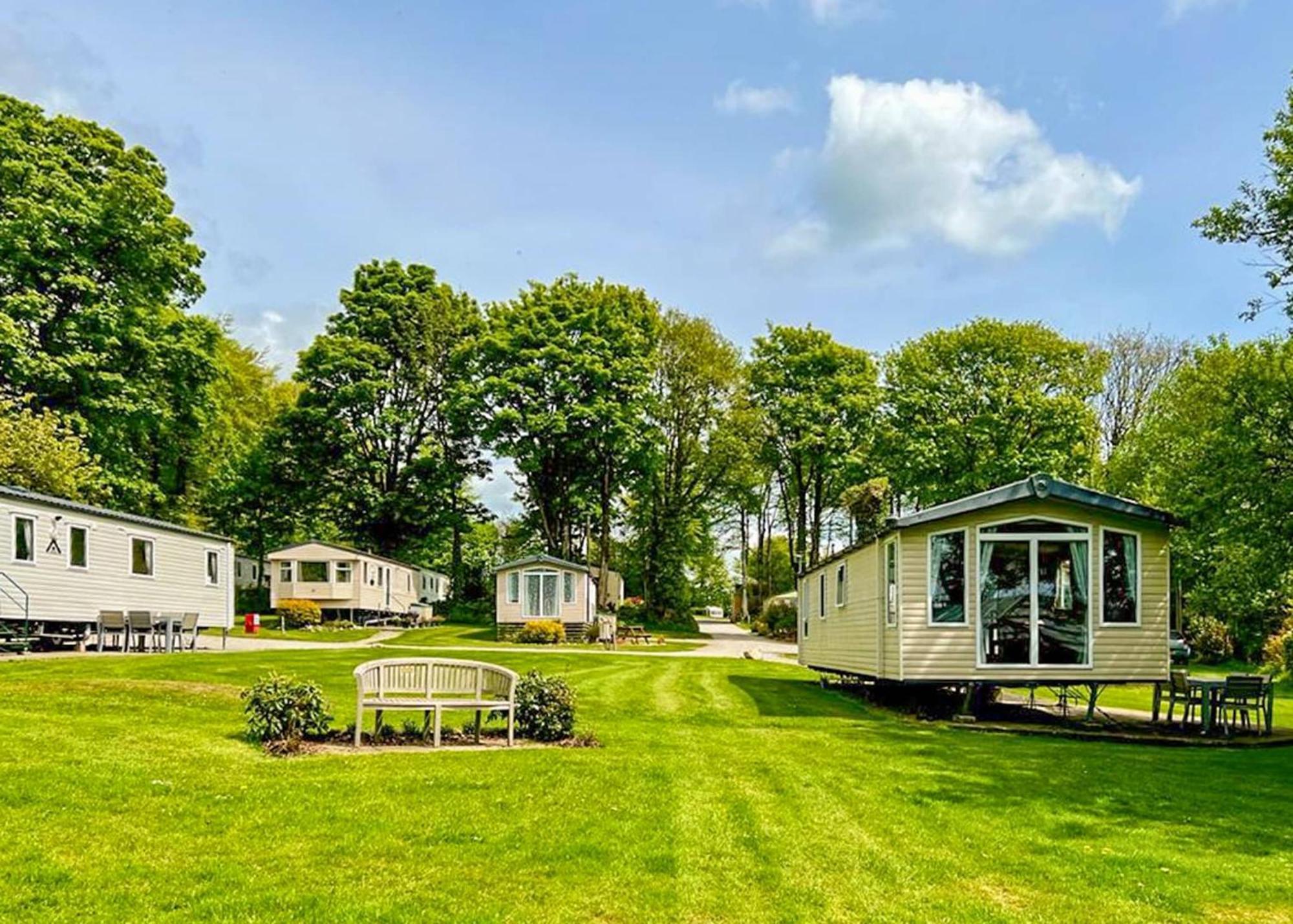 Hotel Woodovis Park Tavistock  Exterior foto